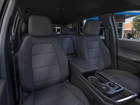 New 2027 Chevrolet Equinox LT w/ Safety and Technology Package FWD image 16