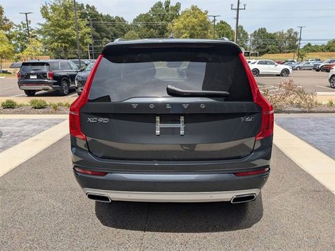 Used 2021 Volvo XC90 T6 Momentum w/ Advanced Package image 5