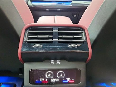 Used 2026 BMW 540i xDrive 540i xDrive image 37