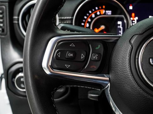 Used 2023 Jeep Gladiator Overland w/ LED Lighting Group image 28