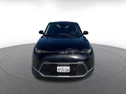 Used 2025 Kia Soul LX w/ LX Technology Package image 3