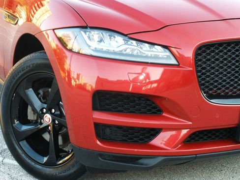 Used 2018 Jaguar F-PACE Prestige AWD/4WD image 3