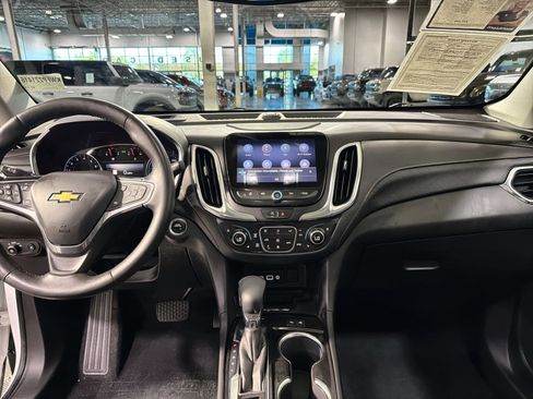 Used 2022 Chevrolet Equinox Premier AWD/4WD image 29