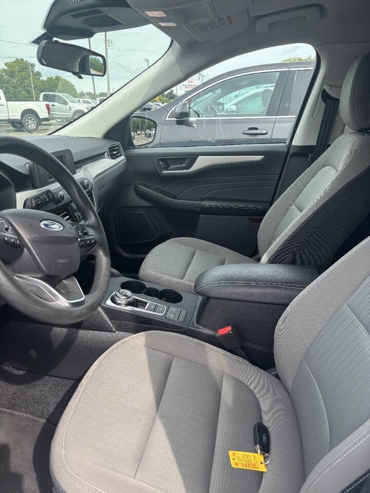 Used 2021 Ford Escape S AWD/4WD image 4