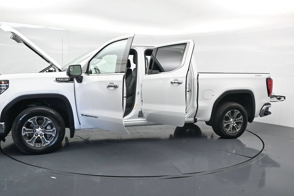Used 2026 GMC Sierra 1500 SLT AWD/4WD image 19