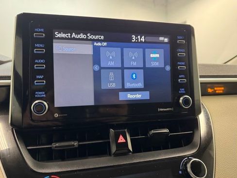 Used 2021 Toyota Corolla LE w/ LE Convenience Package FWD image 20