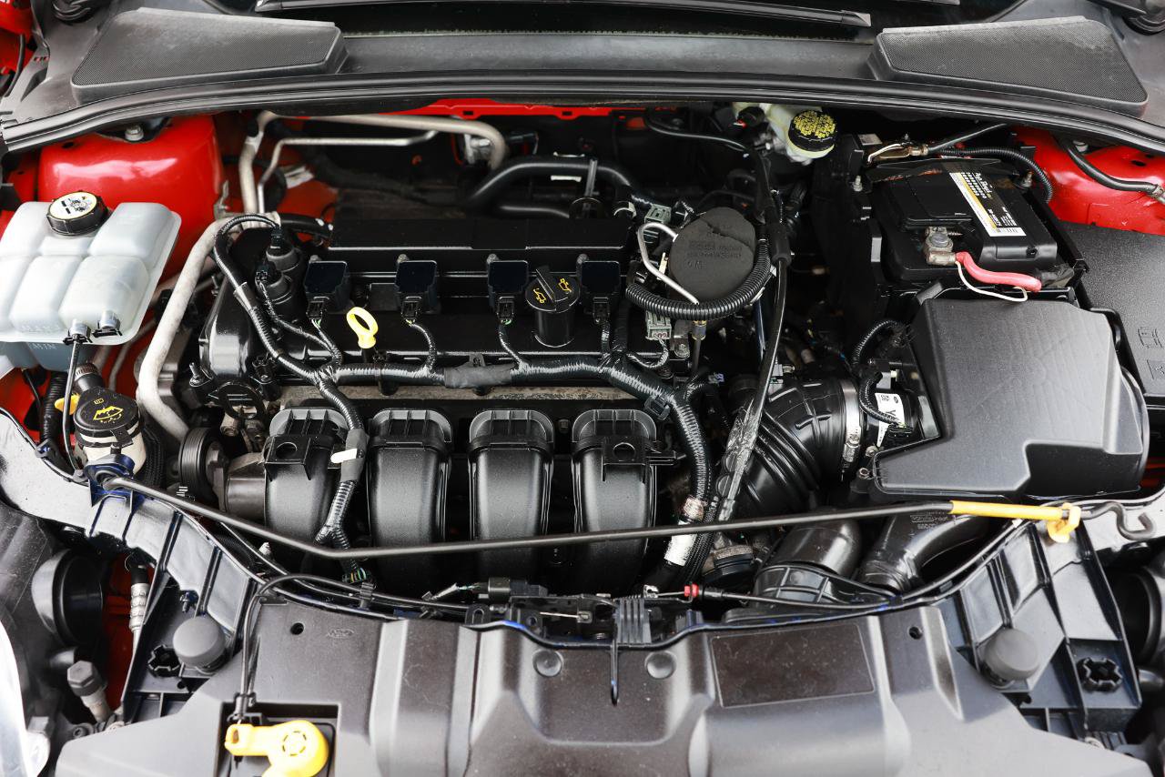 Used 2012 Ford Focus SEL FWD image 20