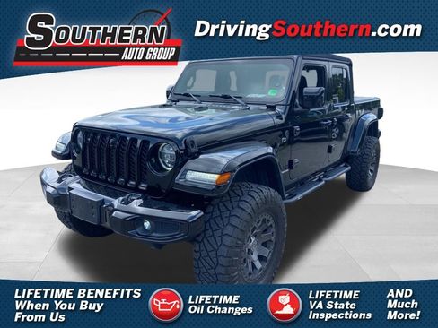 Used 2021 Jeep Gladiator Overland AWD/4WD image 1