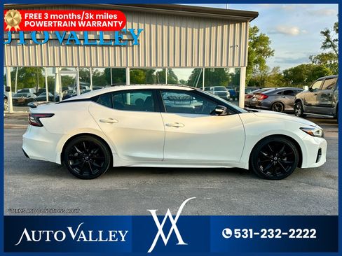 Used 2021 Nissan Maxima SR w/ Sport Mat Group FWD image 8