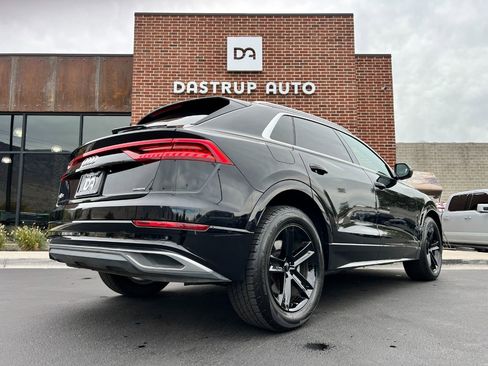 Used 2019 Audi Q8 Premium w/ Convenience Package image 6