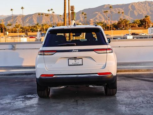 New 2025 Jeep Grand Cherokee Laredo X w/ Luxury Tech Group I image 8
