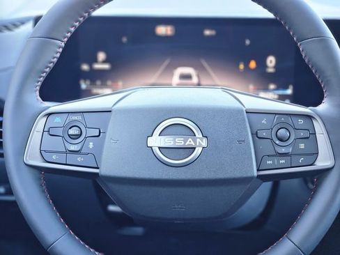 New 2026 Nissan Sentra SR w/ SR Premium Package FWD image 15