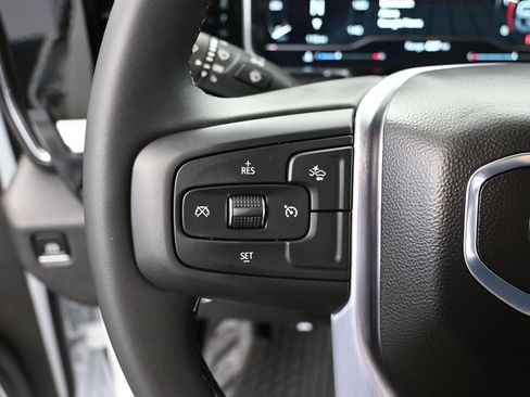 Used 2025 GMC Sierra 2500 SLE image 28