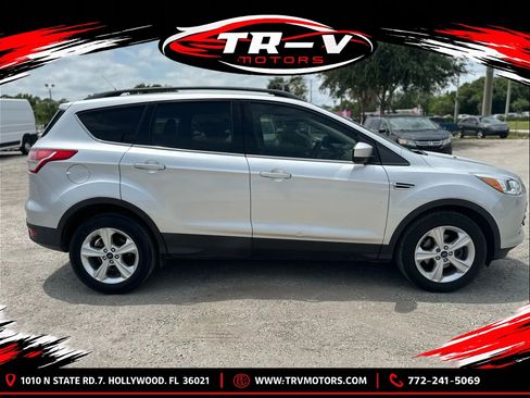 Used 2014 Ford Escape SE w/ Equipment Group 201A FWD image 5