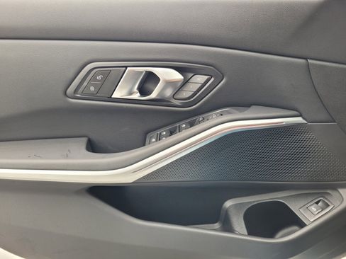New 2025 BMW 330i xDrive Sedan w/ Convenience Package image 21
