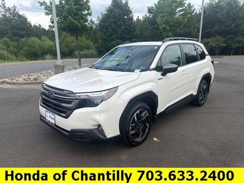 Used 2026 Subaru Forester Premium AWD/4WD image 3