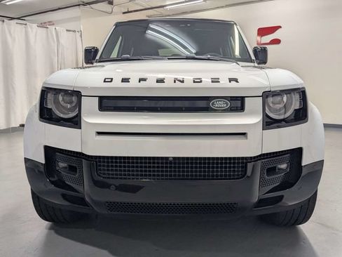 Used 2023 Land Rover Defender 110 V8 AWD/4WD image 26