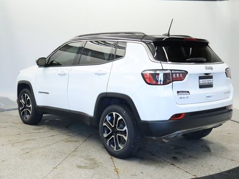 Used 2023 Jeep Compass Limited AWD/4WD image 3