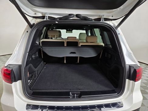 Certified 2025 Mercedes-Benz GLB 250 4MATIC image 9
