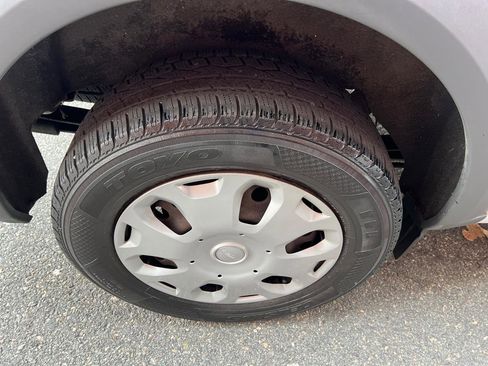 Used 2012 Ford Transit Connect XL image 28