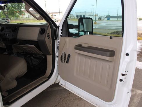Used 2008 Ford F350 XL RWD image 16