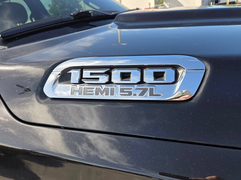 Used 2022 RAM 1500 Big Horn AWD/4WD image 4
