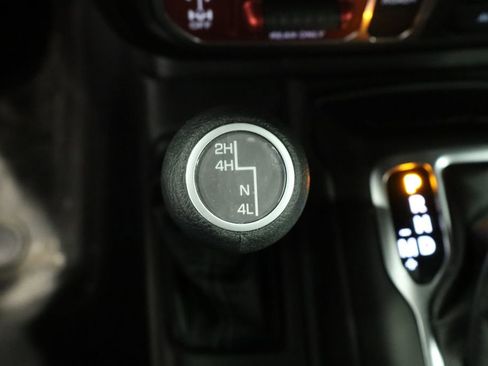 New 2026 Jeep Gladiator Sport AWD/4WD image 38