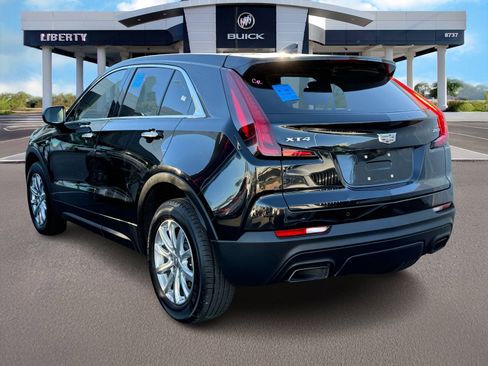 Used 2019 Cadillac XT4 Luxury image 3