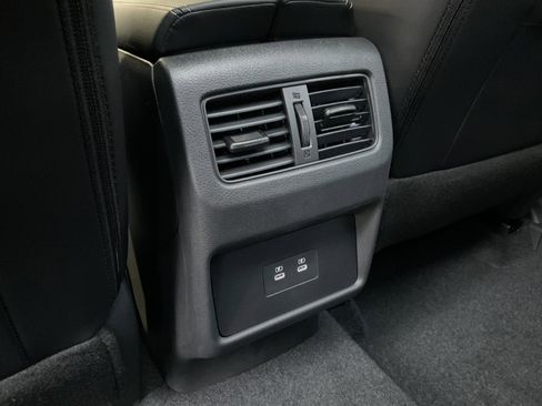 Used 2026 Nissan Rogue SV image 40