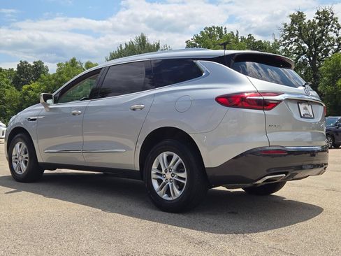 Used 2018 Buick Enclave Essence FWD image 16