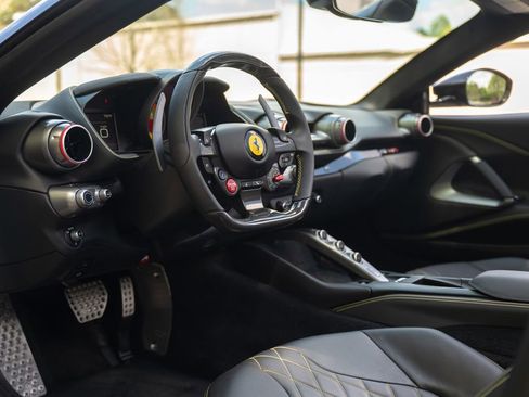 Used 2022 Ferrari 812 GTS RWD image 71