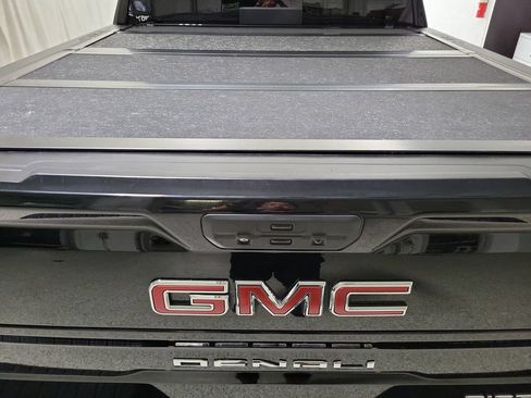 Certified 2022 GMC Sierra 1500 Denali w/ Denali Reserve Package AWD/4WD image 21