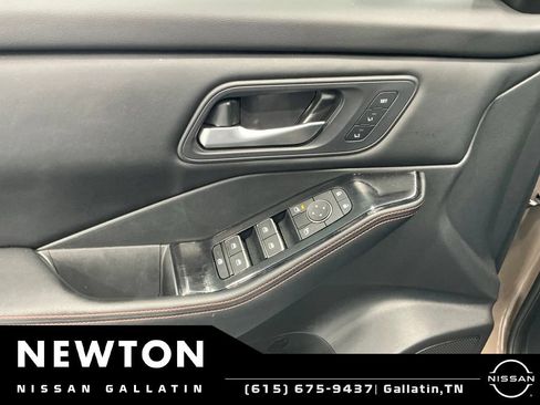 Used 2025 Nissan Rogue SV w/ Rock Creek Premium Package AWD/4WD image 20