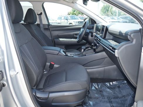 Used 2025 Hyundai Tucson SEL FWD image 23