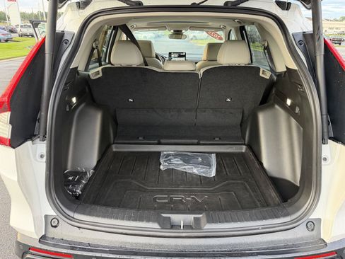 Used 2025 Honda CR-V EX-L image 32