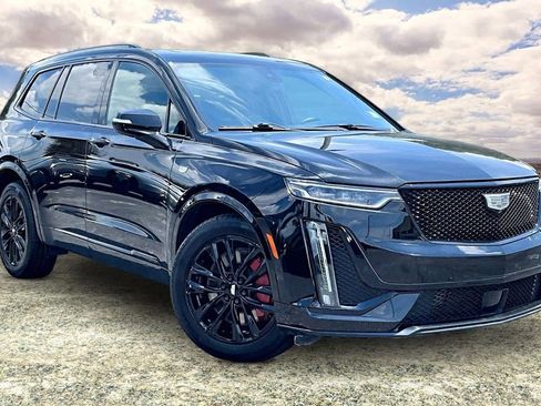 Certified 2023 Cadillac XT6 Sport w/ LPO, ONYX Package AWD/4WD image 1