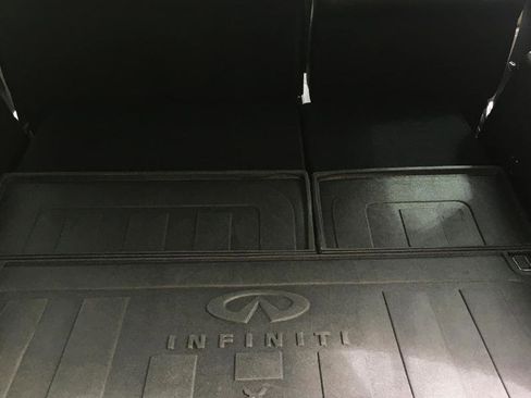 Used 2018 INFINITI QX80 4WD w/ Deluxe Technology Package image 24