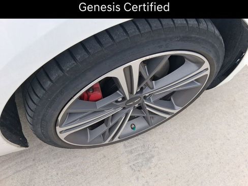 Certified 2025 Genesis G70 3.3T Advanced image 9