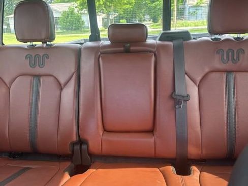 Used 2018 Ford F150 King Ranch w/ Equipment Group 601A Luxury AWD/4WD image 8