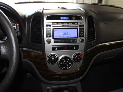 Used 2012 Hyundai Santa Fe GLS FWD image 14