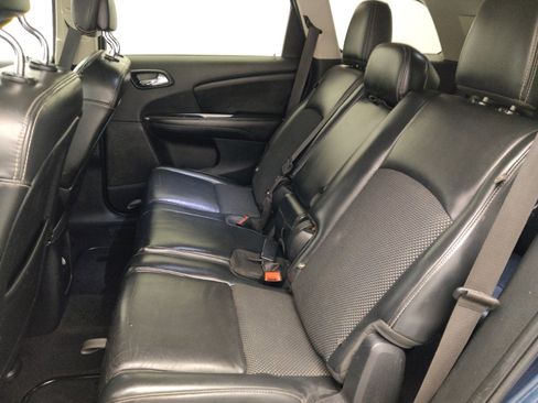 Used 2015 Dodge Journey Crossroad w/ Flexible Seating Group FWD image 18