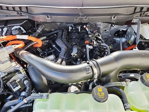 New 2025 Ford F150 Platinum w/ Equipment Group 702A High image 17