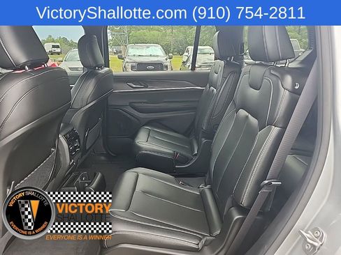 Certified 2025 Jeep Grand Cherokee L Limited w/ Trailer Tow Package RWD image 25