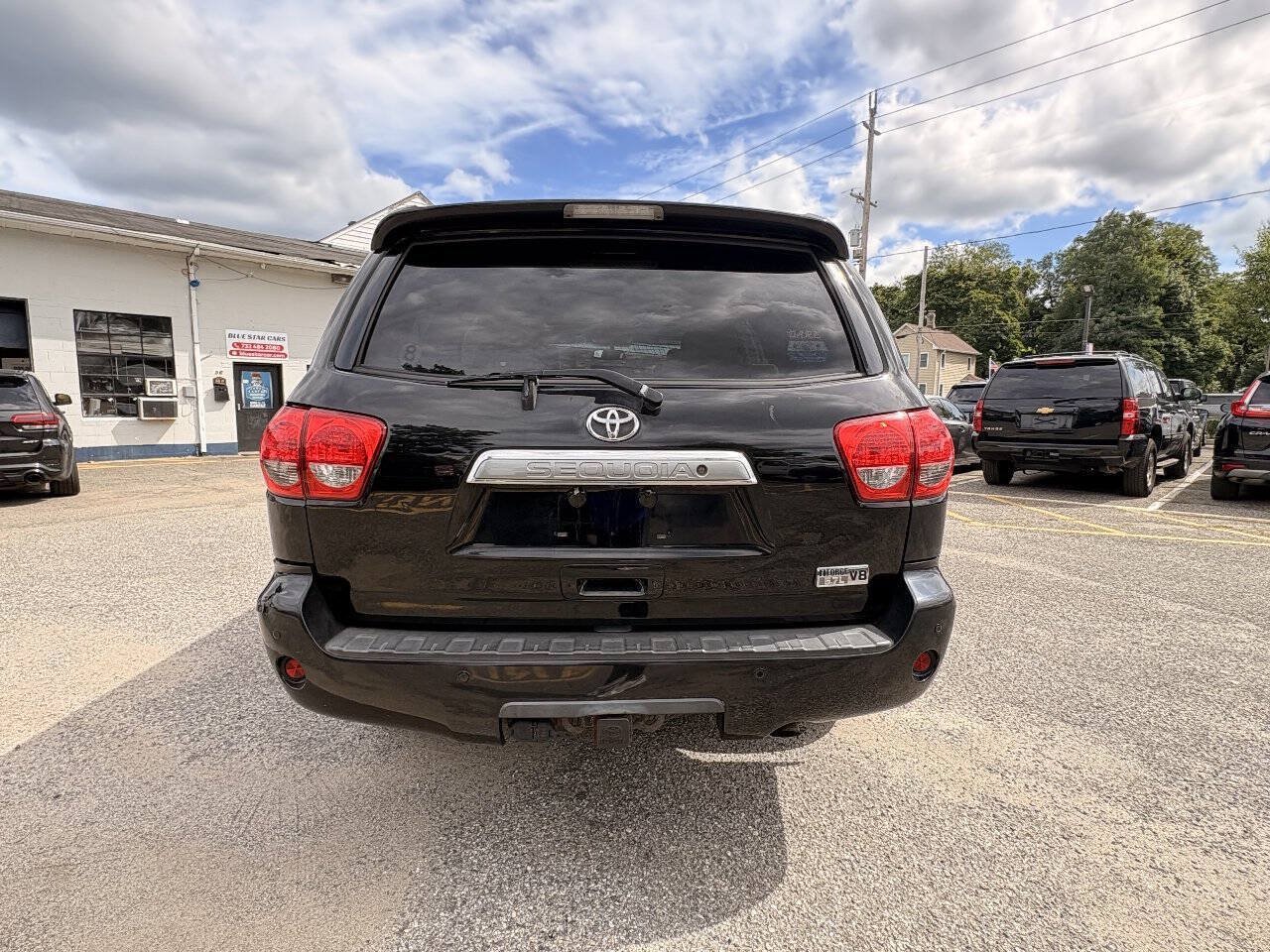 Used 2011 Toyota Sequoia Platinum AWD/4WD image 9