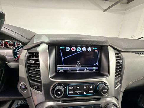 Used 2016 Chevrolet Suburban LT RWD image 14