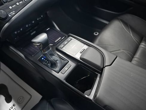 Used 2019 Lexus ES 350 w/ Accessory Package 2 FWD image 19