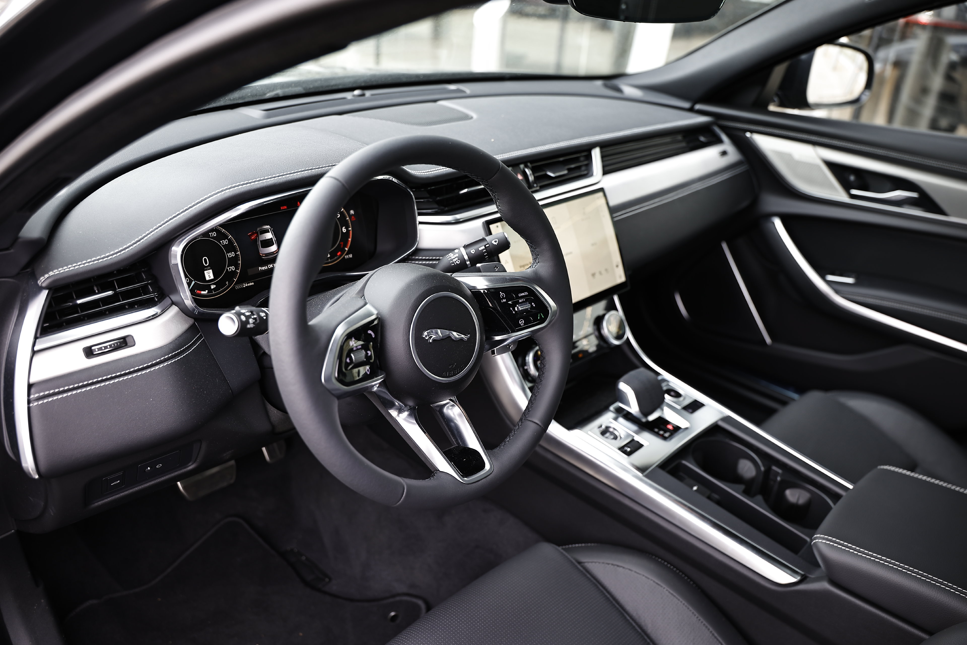 New 2024 Jaguar XF R-Dynamic SE AWD/4WD image 22