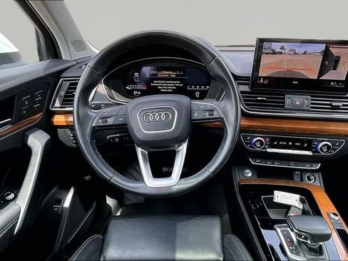Used 2023 Audi Q5 2.0T Premium Plus w/ Premium Plus Package AWD/4WD image 5