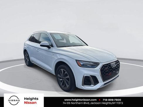 Used 2022 Audi Q5 2.0T Premium Plus image 1