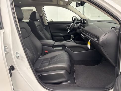 New 2026 Honda HR-V EX-L image 23